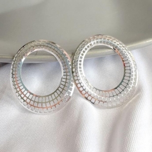 BRINCO VAZADO OVAL ORG TELINHA B. PRATA
