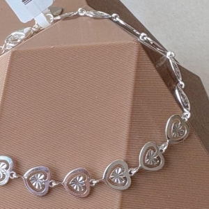 PULSEIRA CORAÇÕES DIAMANTADOS B. PRATA