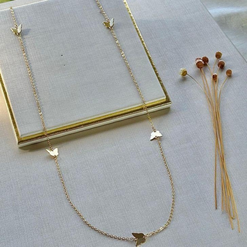 COLAR 80 CM ELOS E BORBOLETAS LISAS B. OURO