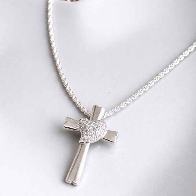 COLAR ELO BAIANO CRUZ LISA + CORAÇÃO CRAVEJADO B. PRATA