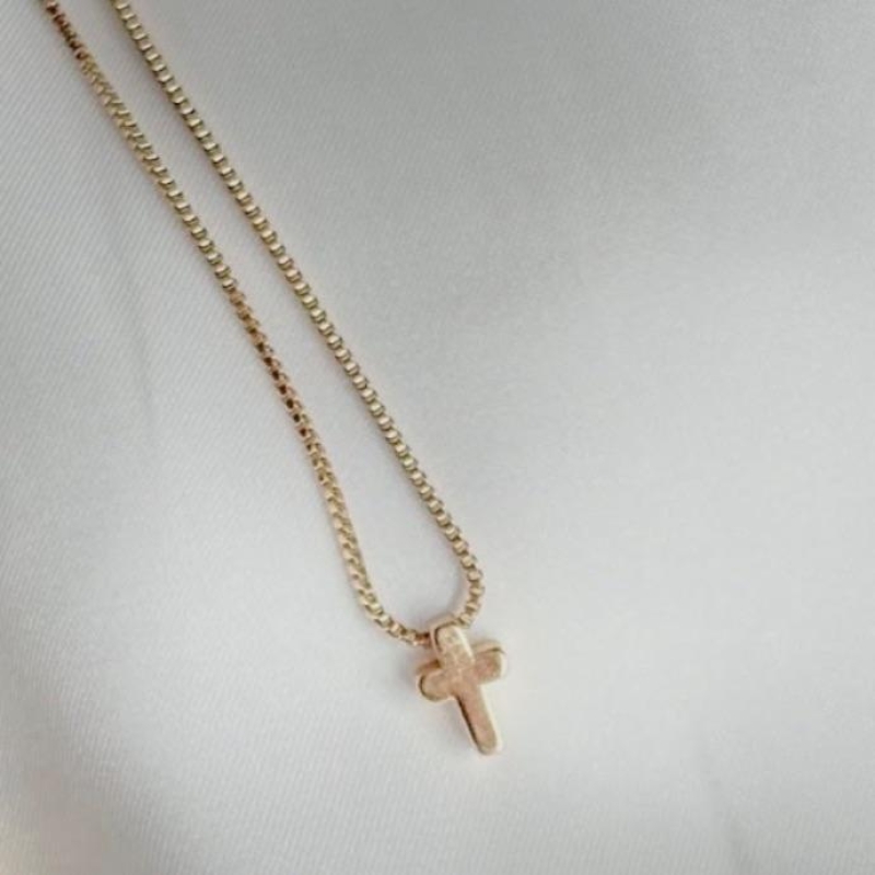 COLAR VENEZIANA C/ CRUZ MINIMALISTA B. OURO