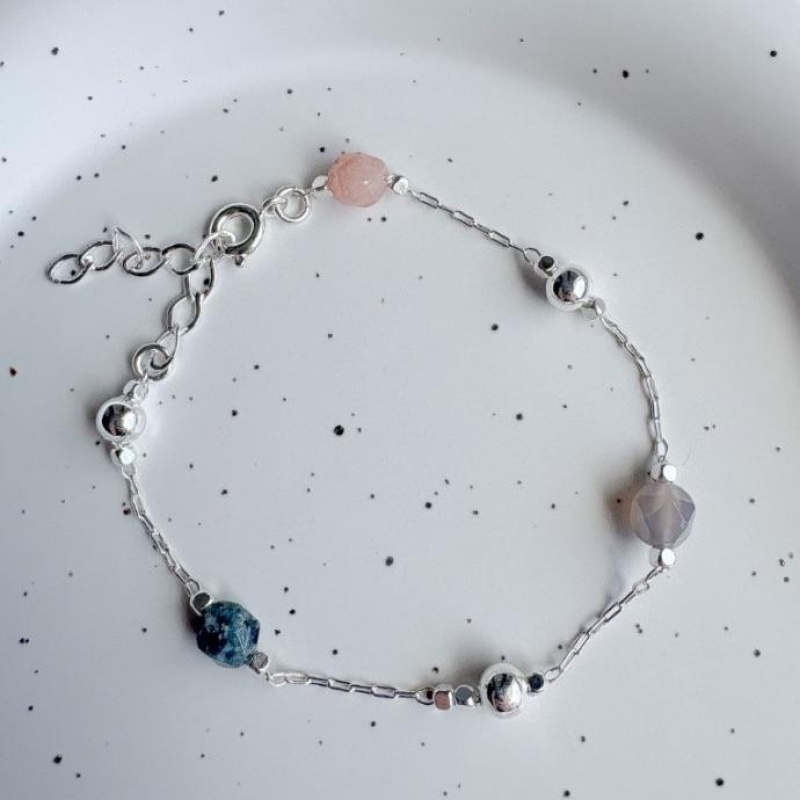 PULSEIRA CORRENTE PEDRAS NATURAIS COLORIDAS B. PRATA