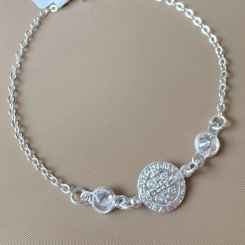 PULSEIRA PRATA SÃO BENTO E ZIRCONIAS CRISTAL
