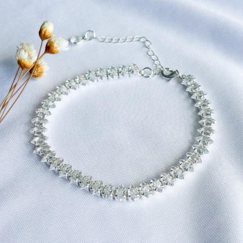 PULSEIRA RIVIERA PEDRAS NAVETE CRISTAL B. PRATA