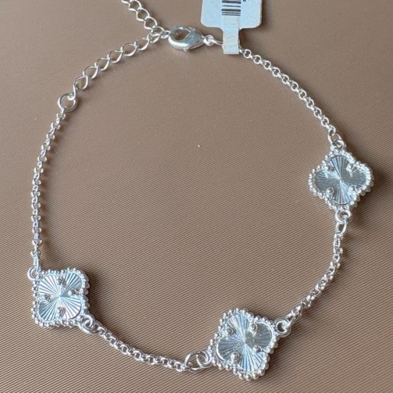 PULSEIRA TREVOS DIAMANTADOS B. PRATA