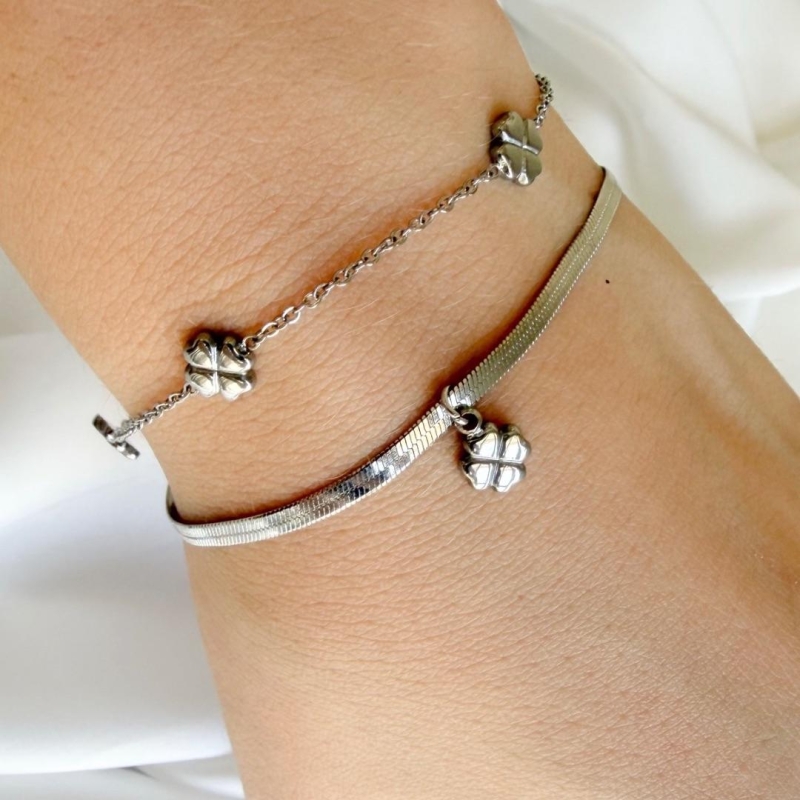 PULSEIRA DUPLA AÇO FITA E TREVOS