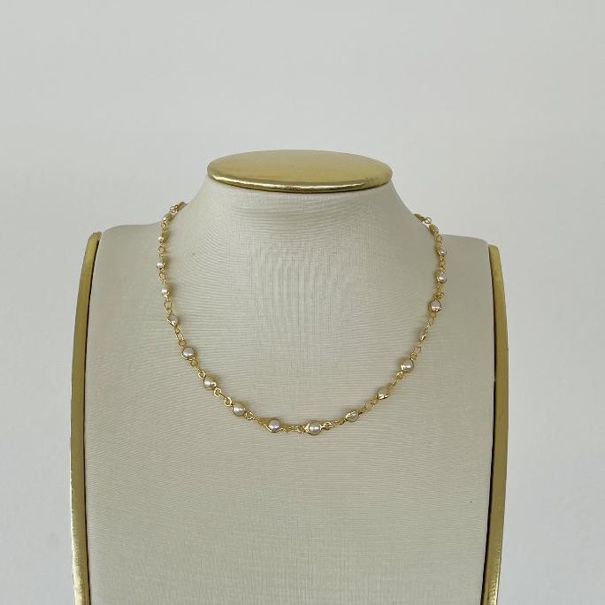 COLAR CHOKER PÉROLAS