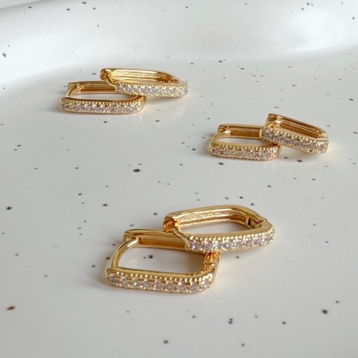 BRINCO M DO TRIO ARGOLA RETANGULAR CLICK CRAV. 1 FILEIRA B. OURO