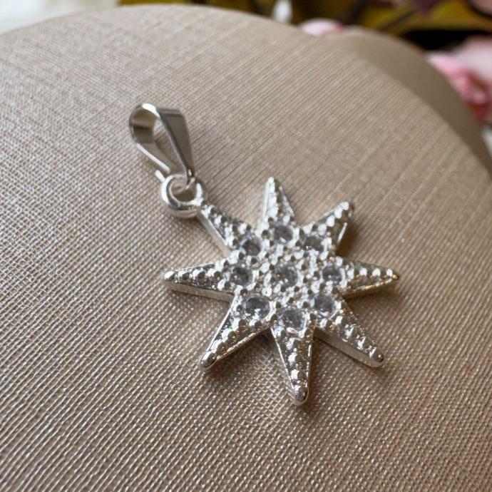 PINGENTE ESTILO SOL COM ZIRCONIAS B. PRATA
